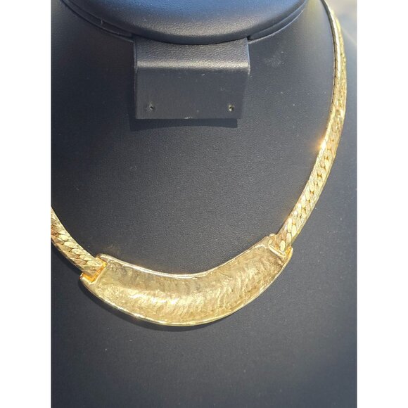 Vintage Gold-Tone Enamel Necklace & Clip-On Earrings Set '80 Era Like New 18" - Picture 4 of 12